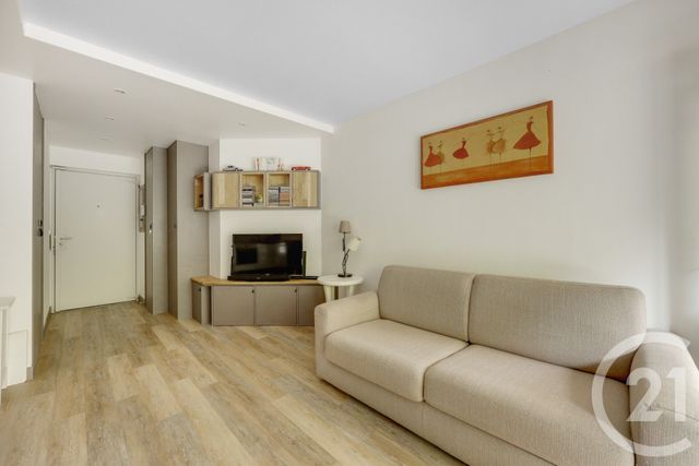 Appartement F1 à vendre - 1 pièce - 31.0 m2 - MONTROUGE - 92 - ILE-DE-FRANCE - Century 21 Côté Mairie