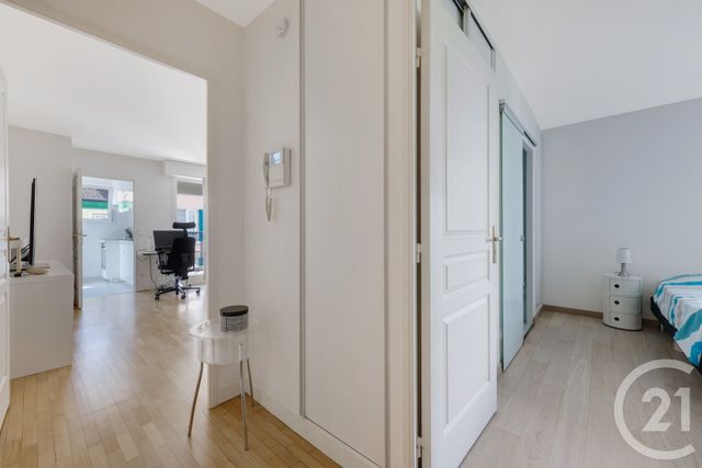 Appartement F2 à vendre - 2 pièces - 44.66 m2 - MONTROUGE - 92 - ILE-DE-FRANCE - Century 21 Côté Mairie