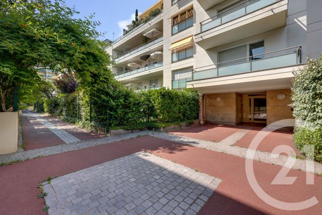 Appartement F5 à vendre - 5 pièces - 112.0 m2 - MONTROUGE - 92 - ILE-DE-FRANCE - Century 21 Côté Mairie