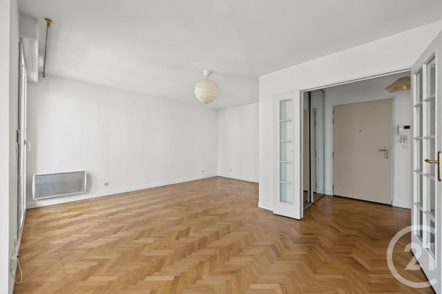 Appartement F3 à vendre - 3 pièces - 65.44 m2 - MONTROUGE - 92 - ILE-DE-FRANCE - Century 21 Côté Mairie