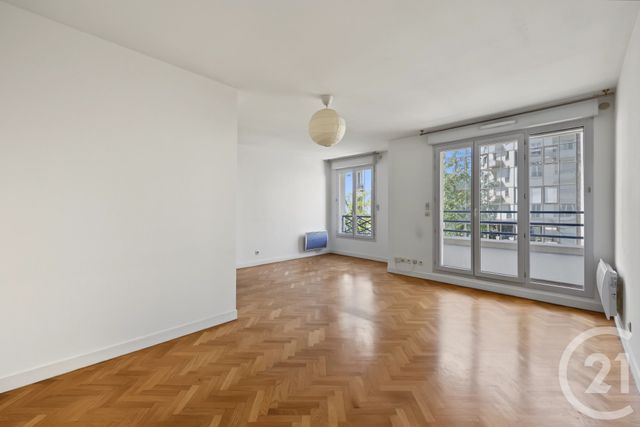 Appartement F3 à vendre - 3 pièces - 65.44 m2 - MONTROUGE - 92 - ILE-DE-FRANCE - Century 21 Côté Mairie