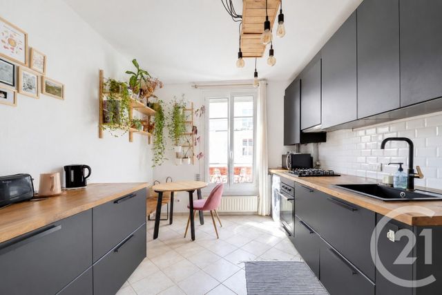 Appartement F2 à vendre - 2 pièces - 49.5 m2 - MONTROUGE - 92 - ILE-DE-FRANCE - Century 21 Côté Mairie