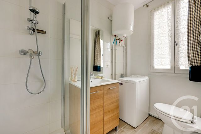 Appartement F2 à vendre - 2 pièces - 40.52 m2 - MONTROUGE - 92 - ILE-DE-FRANCE - Century 21 Côté Mairie