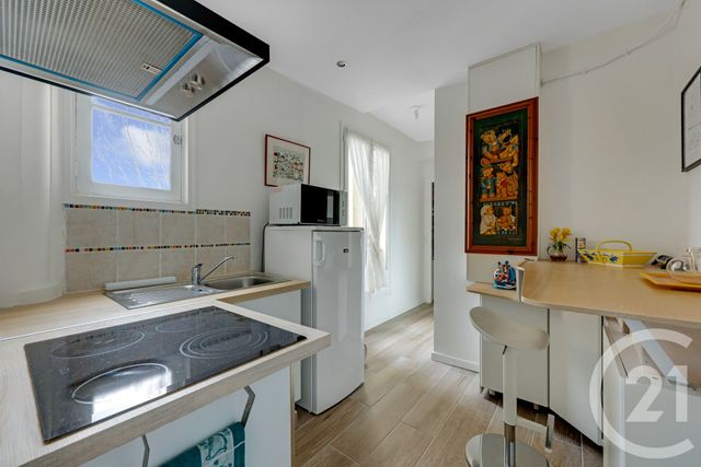 Appartement F2 à vendre - 2 pièces - 40.52 m2 - MONTROUGE - 92 - ILE-DE-FRANCE - Century 21 Côté Mairie