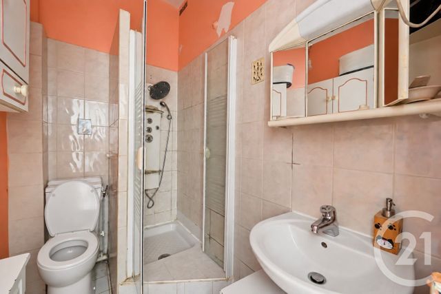 Appartement F2 à vendre - 2 pièces - 36.25 m2 - MONTROUGE - 92 - ILE-DE-FRANCE - Century 21 Côté Mairie