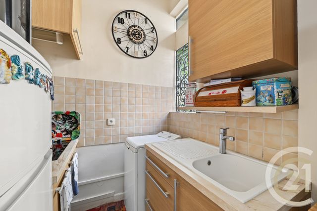 Appartement F2 à vendre - 2 pièces - 36.25 m2 - MONTROUGE - 92 - ILE-DE-FRANCE - Century 21 Côté Mairie