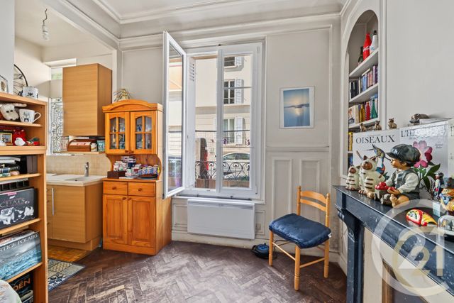 Appartement F2 à vendre - 2 pièces - 36.25 m2 - MONTROUGE - 92 - ILE-DE-FRANCE - Century 21 Côté Mairie