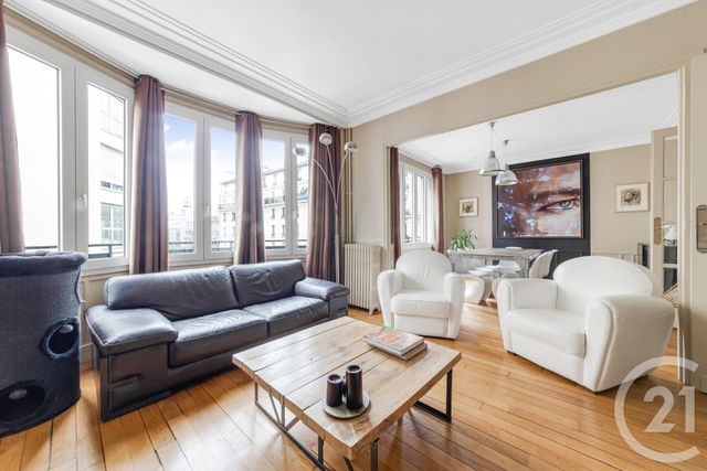 Afficher la photo en grand Appartement F4 à vendre - 4 pièces - 81.59 m2 - MONTROUGE - 92 - ILE-DE-FRANCE - Century 21 Côté Mairie