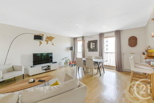 Appartement F3 à vendre - 3 pièces - 71.02 m2 - MONTROUGE - 92 - ILE-DE-FRANCE - Century 21 Côté Mairie